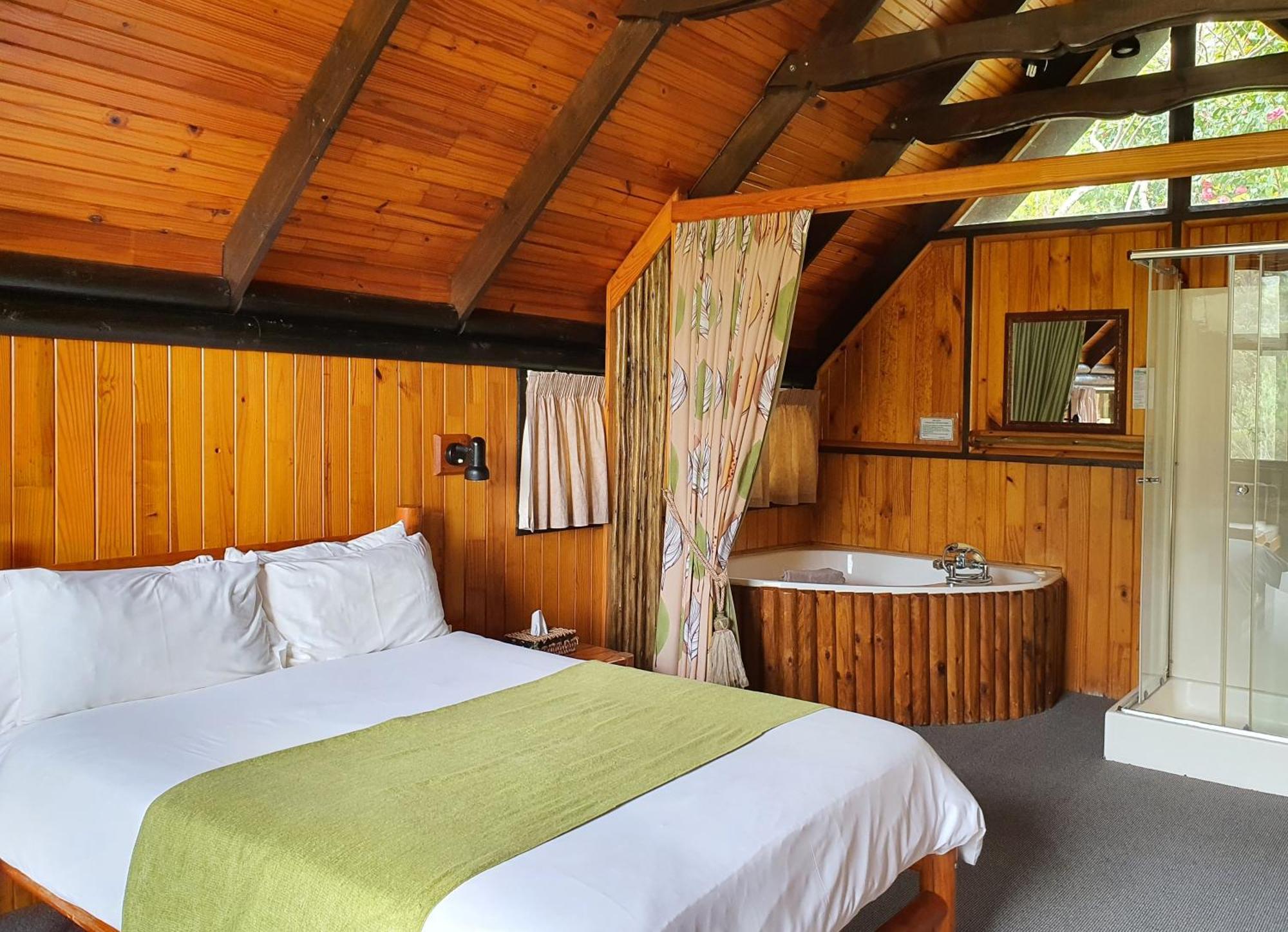 Tsitsikamma Lodge & Spa Стормсривиер Екстериор снимка