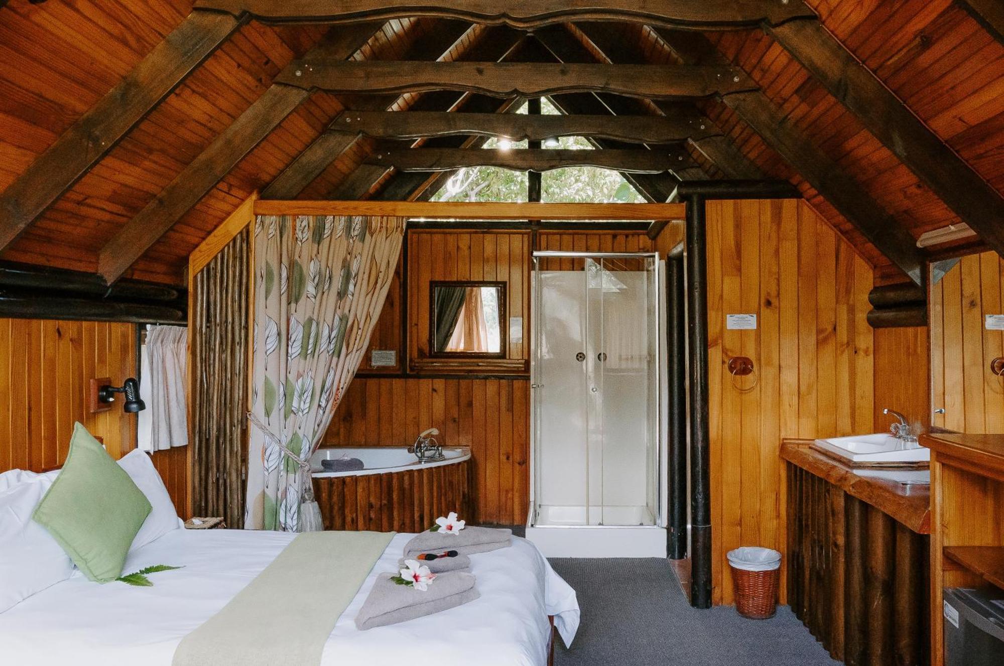 Tsitsikamma Lodge & Spa Стормсривиер Екстериор снимка
